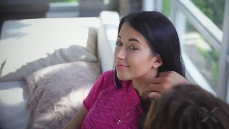 Сестра Алекс Кол и инцест с братом