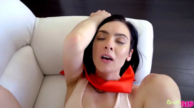 Брат и сестра в игре