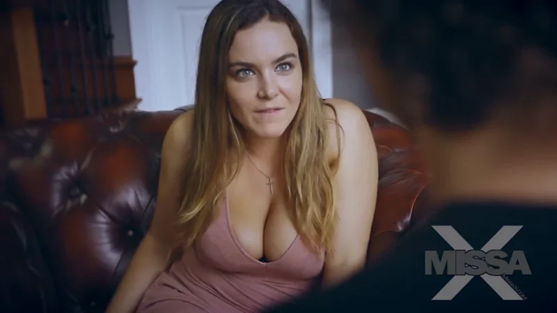 Парень трахнул родную мать в инцесте