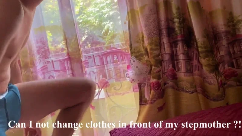 Мачеха сосет пасынка