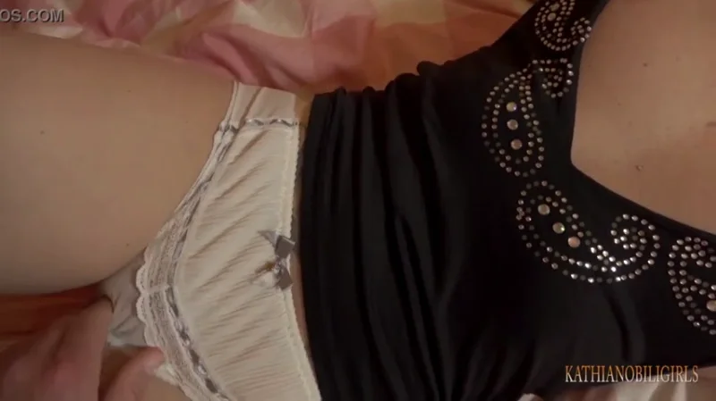 Отчим трахает падчерицу