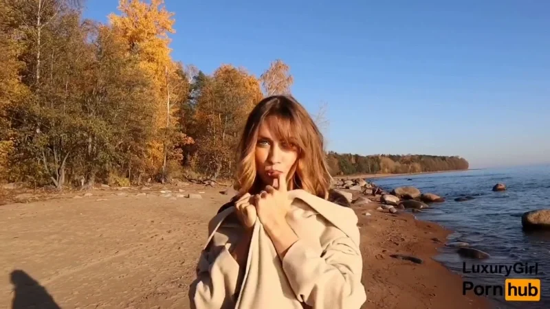 Luxury Girl сосет на свидании