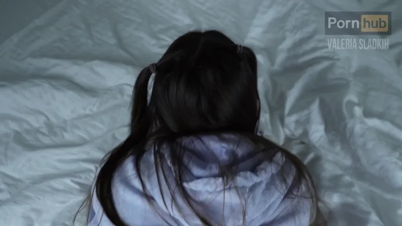 Делюкс Бич обучает брата траху