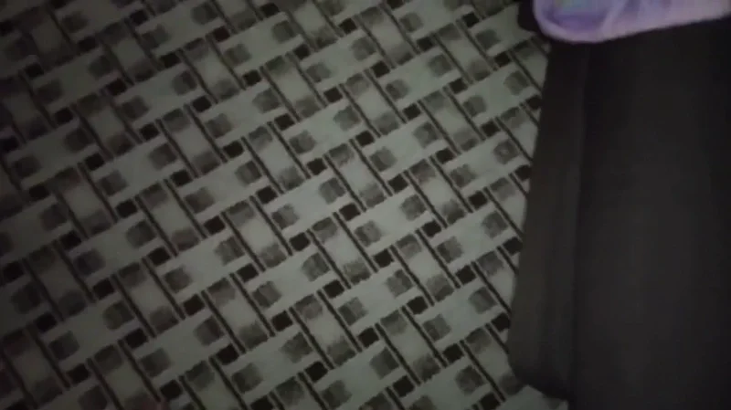 Отчим трахает падчерицу раком